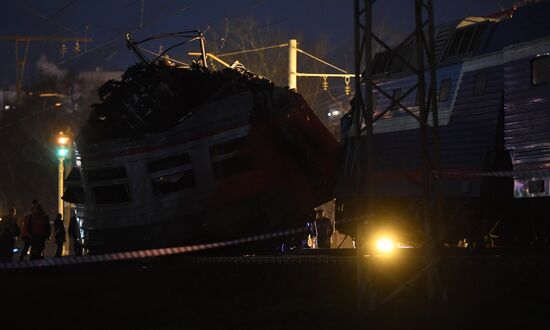 Two trains collide in the west of Moscow