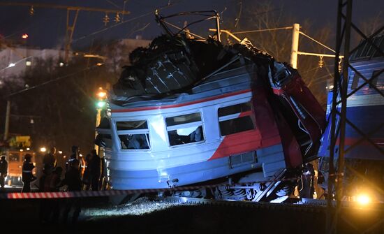 Two trains collide in the west of Moscow