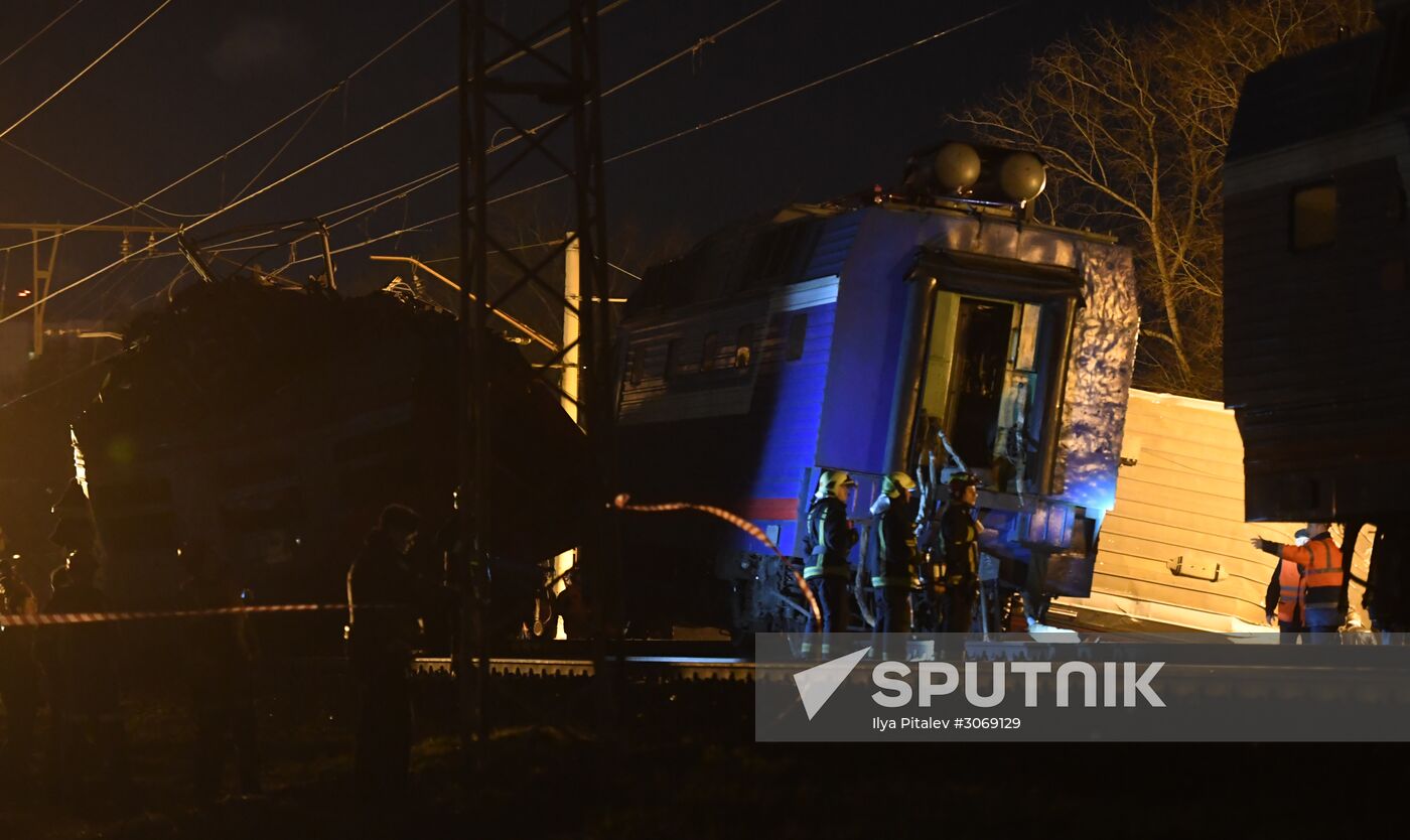 Two trains collide in the west of Moscow