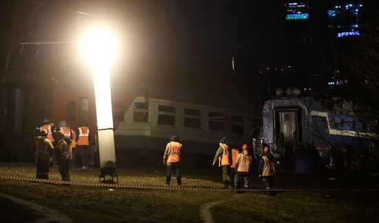 Two trains collide in the west of Moscow