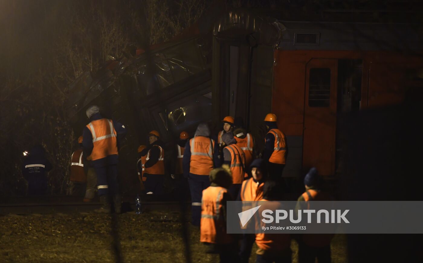 Two trains collide in the west of Moscow