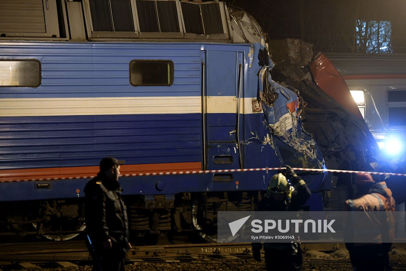 Two trains collide in the west of Moscow