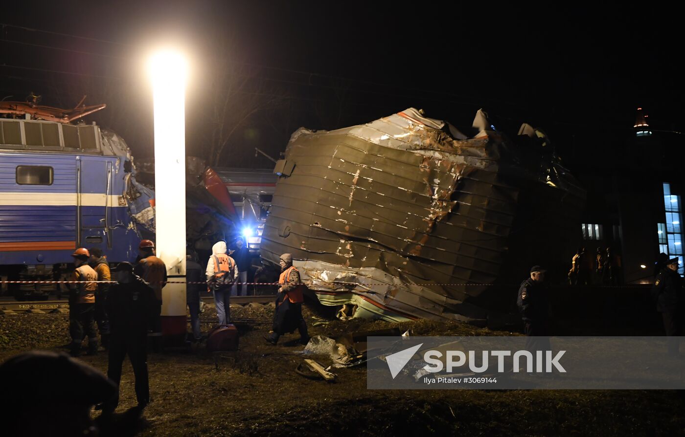 Two trains collide in the west of Moscow