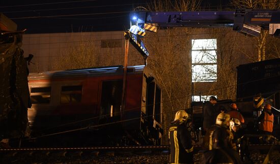 Two trains collide in the west of Moscow