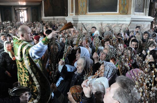 Palm Sunday celebrated in Russia cities