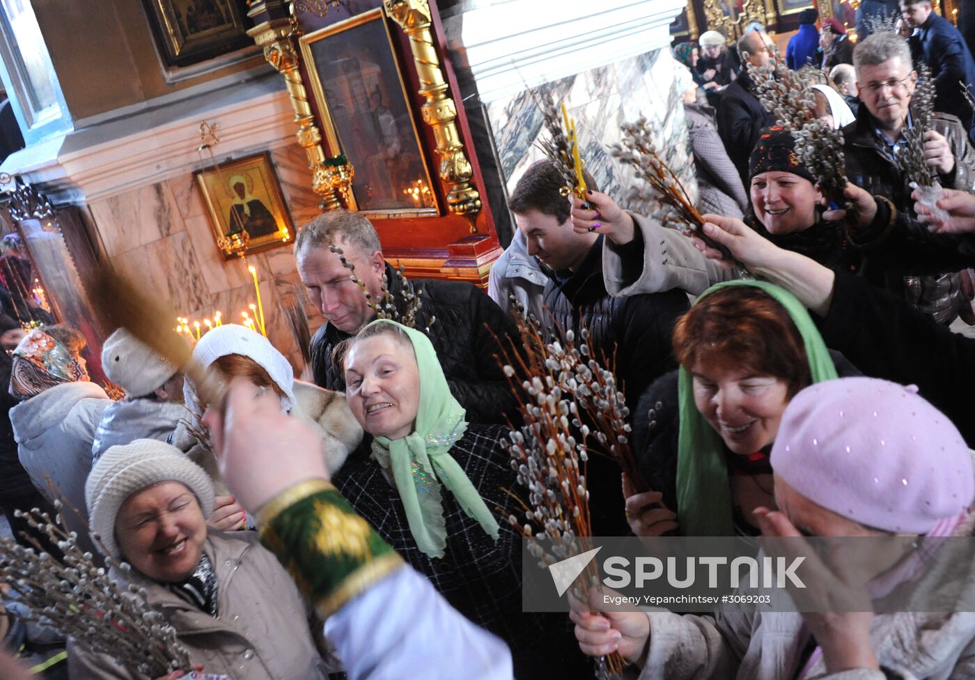 Palm Sunday celebrated in Russia cities