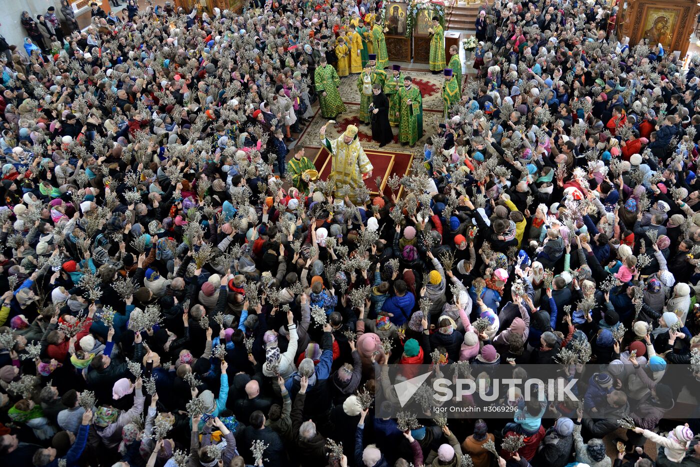 Palm Sunday celebrated in Russia cities