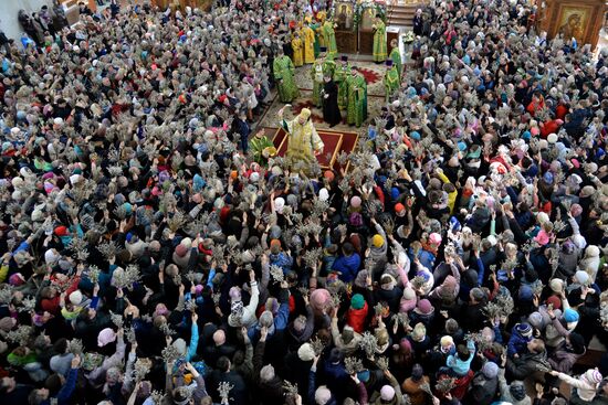 Palm Sunday celebrated in Russia cities