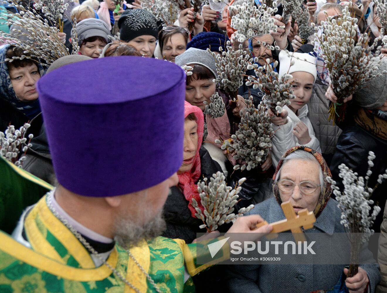 Palm Sunday celebrated in Russian cities