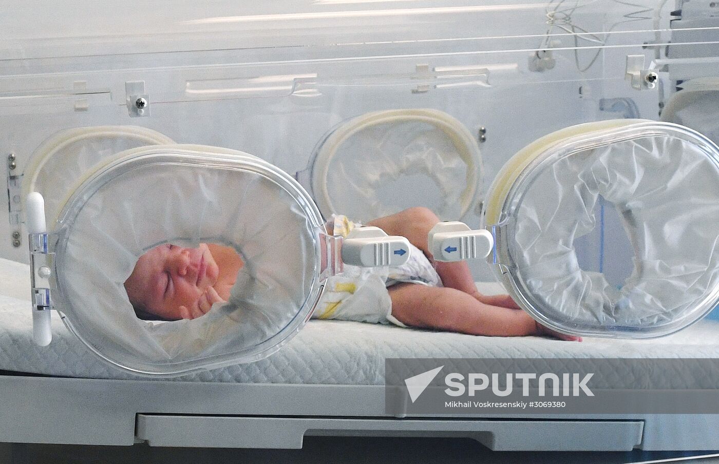 Humanitarian aid delivered to Syrian hospitals