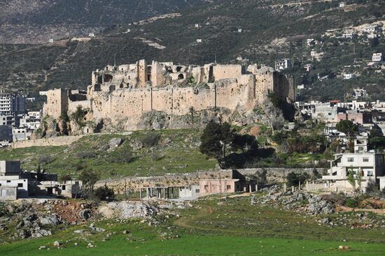 Views of Syria between Hama and Tishreen