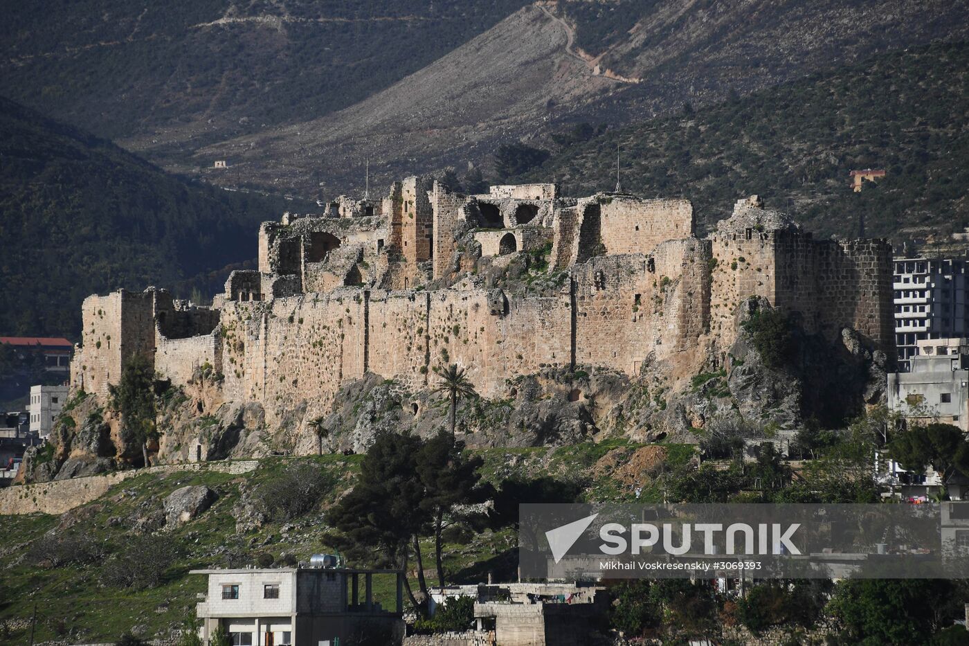 Views of Syria between Hama and Tishreen