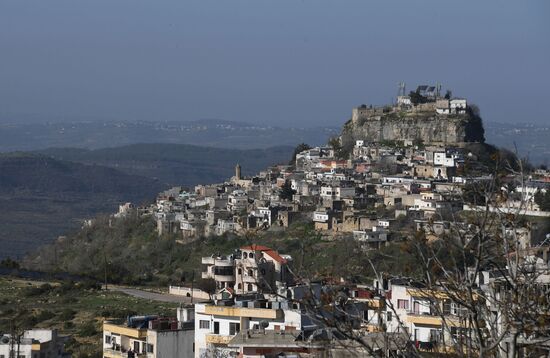 Views of Syria between Hama and Tishreen