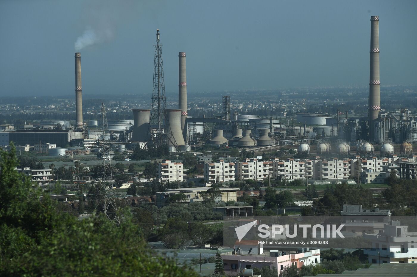 Views of Syria between Hama and Tishreen