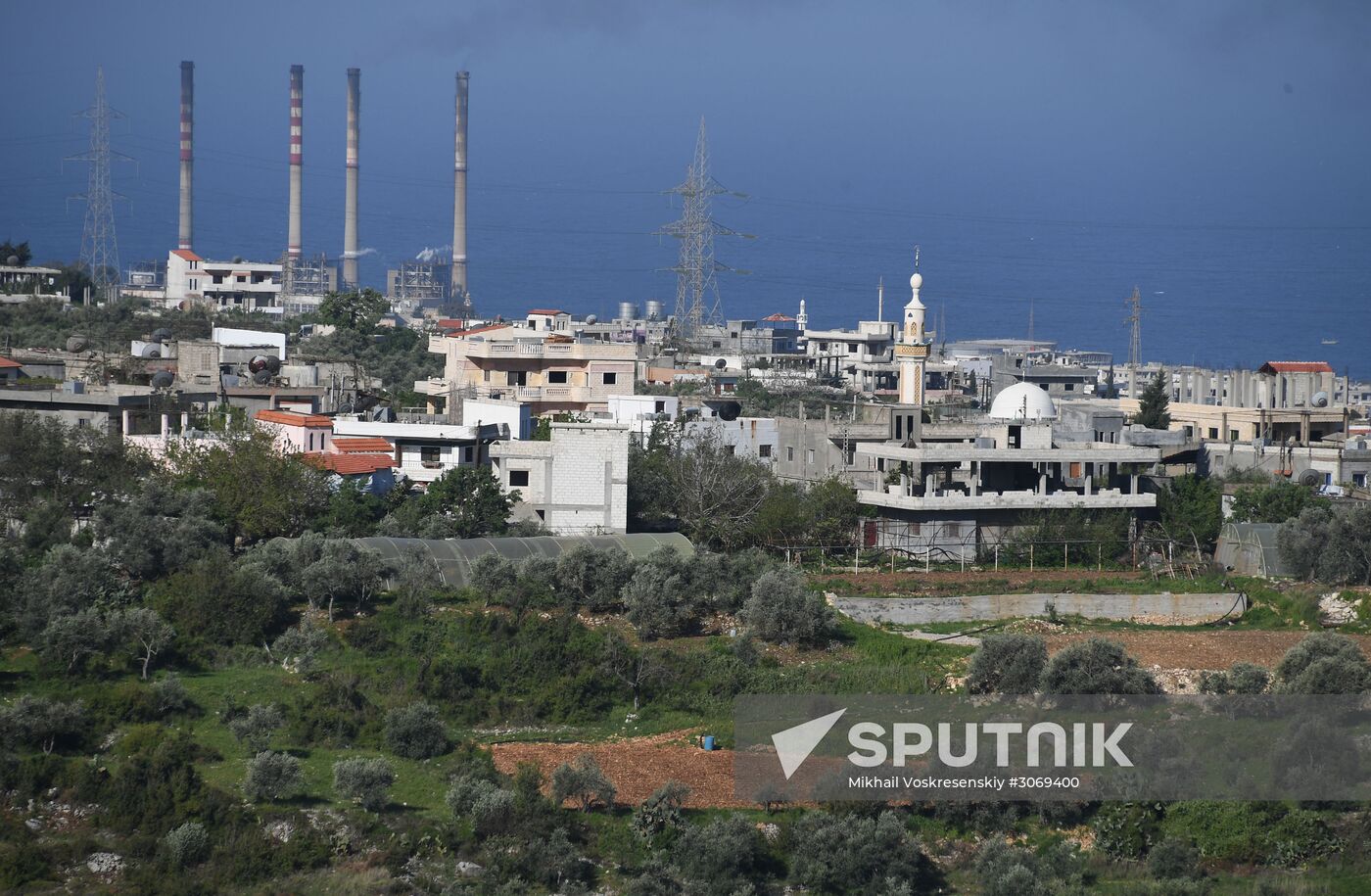 Views of Syria between Hama and Tishreen