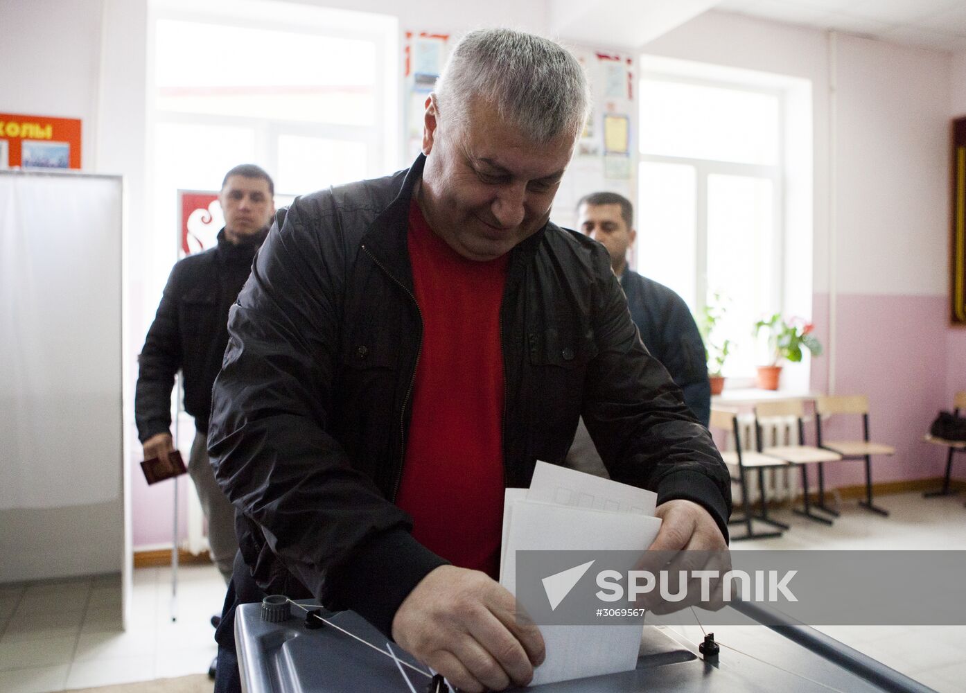 South Ossetia holds presidential election and South Ossetian presidential election and referendum on renaming the republic