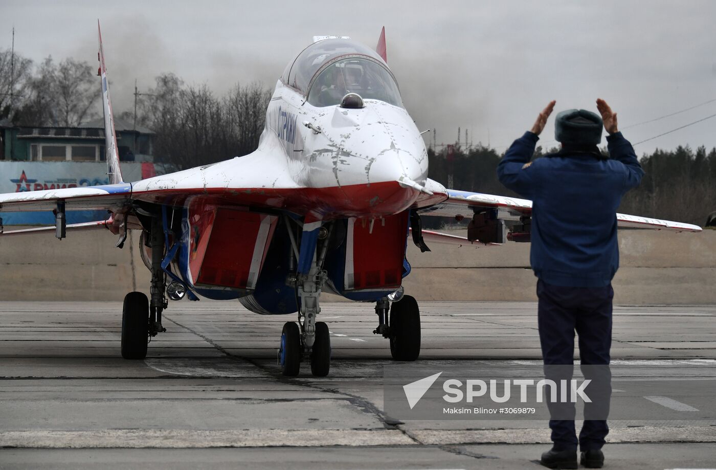 Rehearsal of Victory Day parade air show