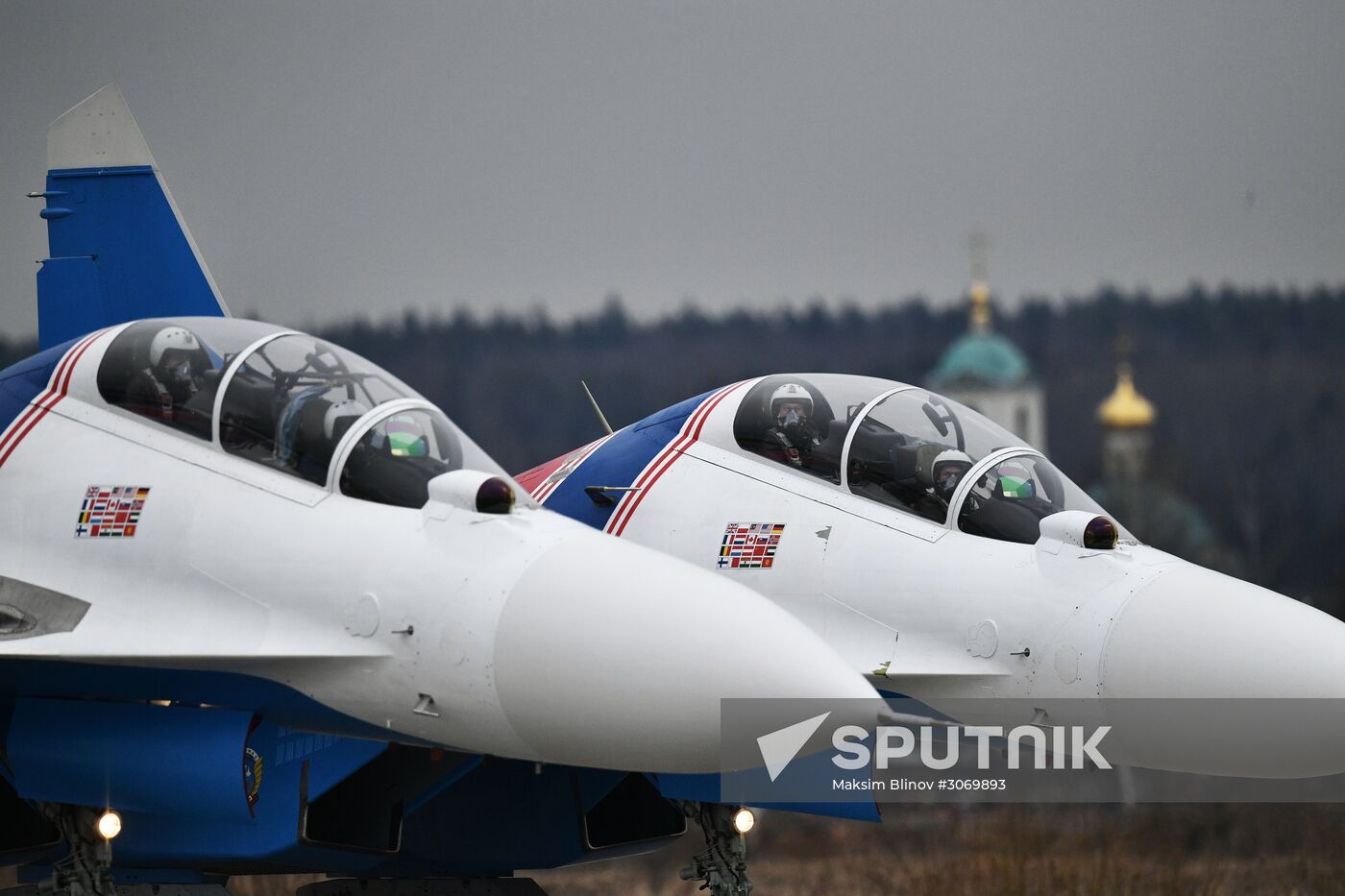 Rehearsal of Victory Day parade air show