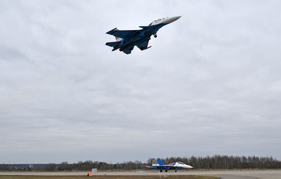 Rehearsal of Victory Day Parade's air show