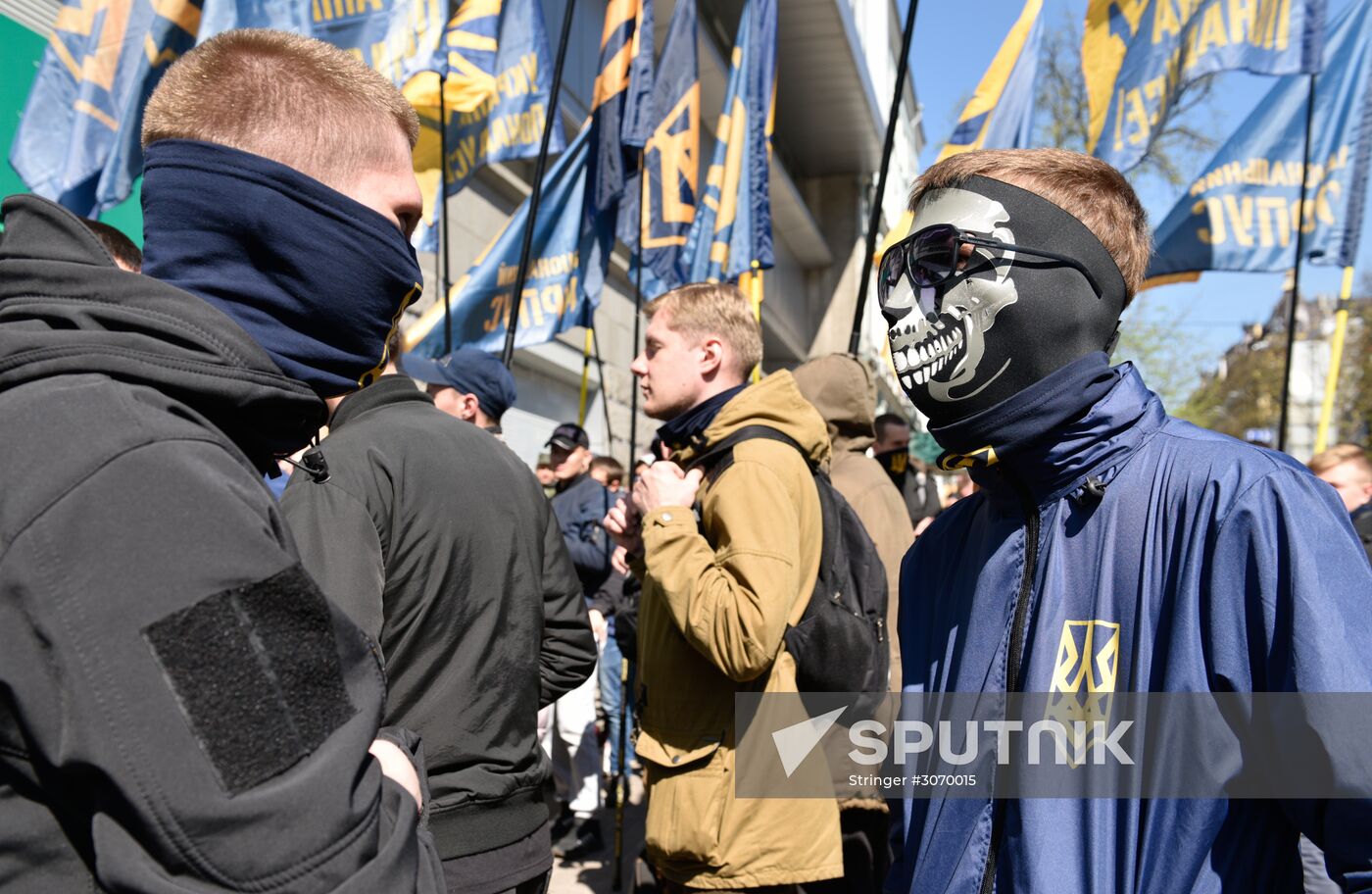 Radicals stage protests at Sberbank branches in Ukraine