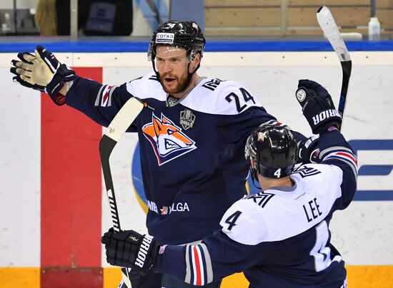 Kontinental Hockey League, Metallurg Magnitogorsk vs. SKA