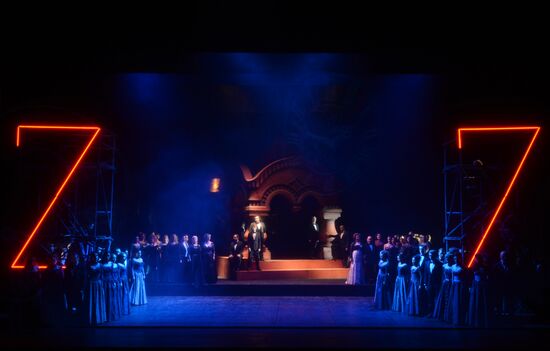 Helikon Opera marks 27 years