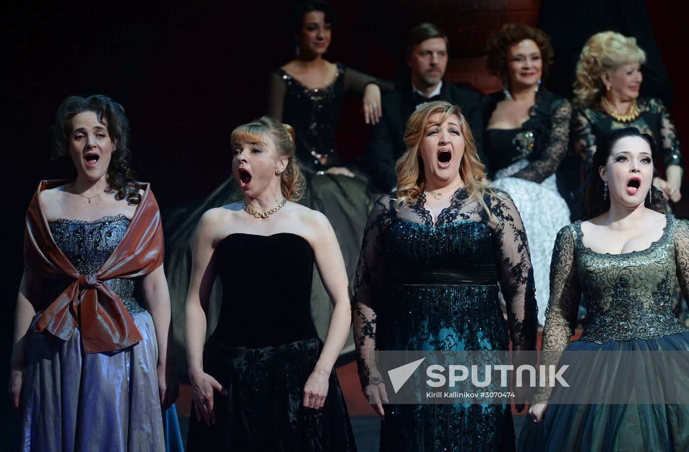 Helikon Opera marks 27 years