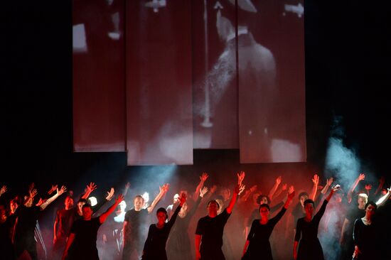 Helikon Opera marks 27 years
