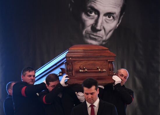 Paying last respects to Yevgeny Yevtushenko
