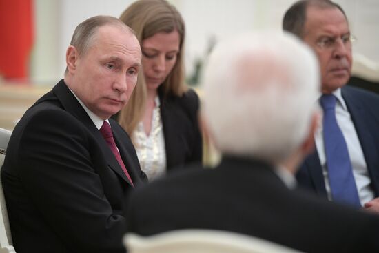 Vladimir Putin meets with Italian President Sergio Mattarella