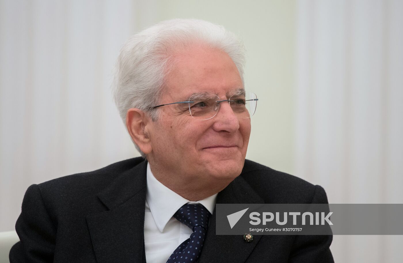 Vladimir Putin meets with Italian President Sergio Mattarella