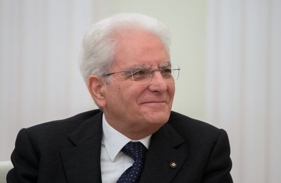 Vladimir Putin meets with Italian President Sergio Mattarella