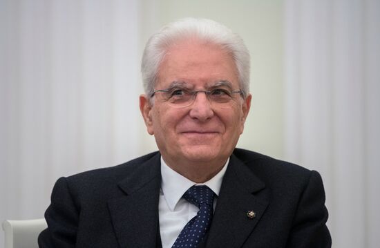 Vladimir Putin meets with Italian President Sergio Mattarella