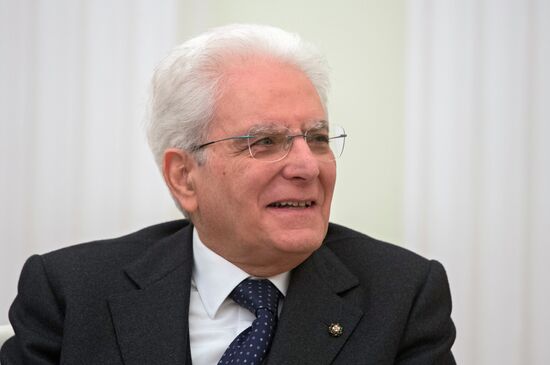 Vladimir Putin meets with Italian President Sergio Mattarella