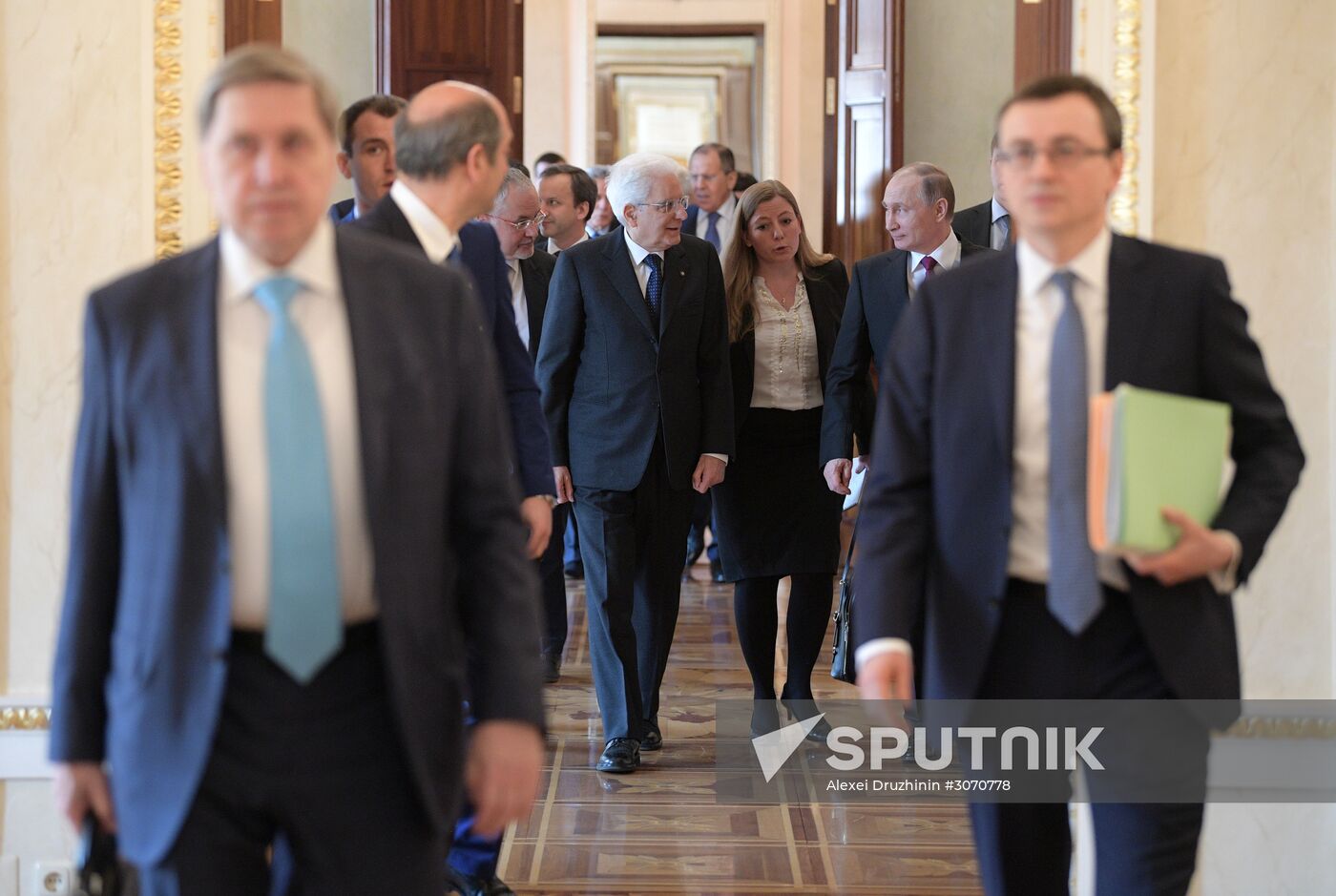 Vladimir Putin meets with Italian President Sergio Mattarella