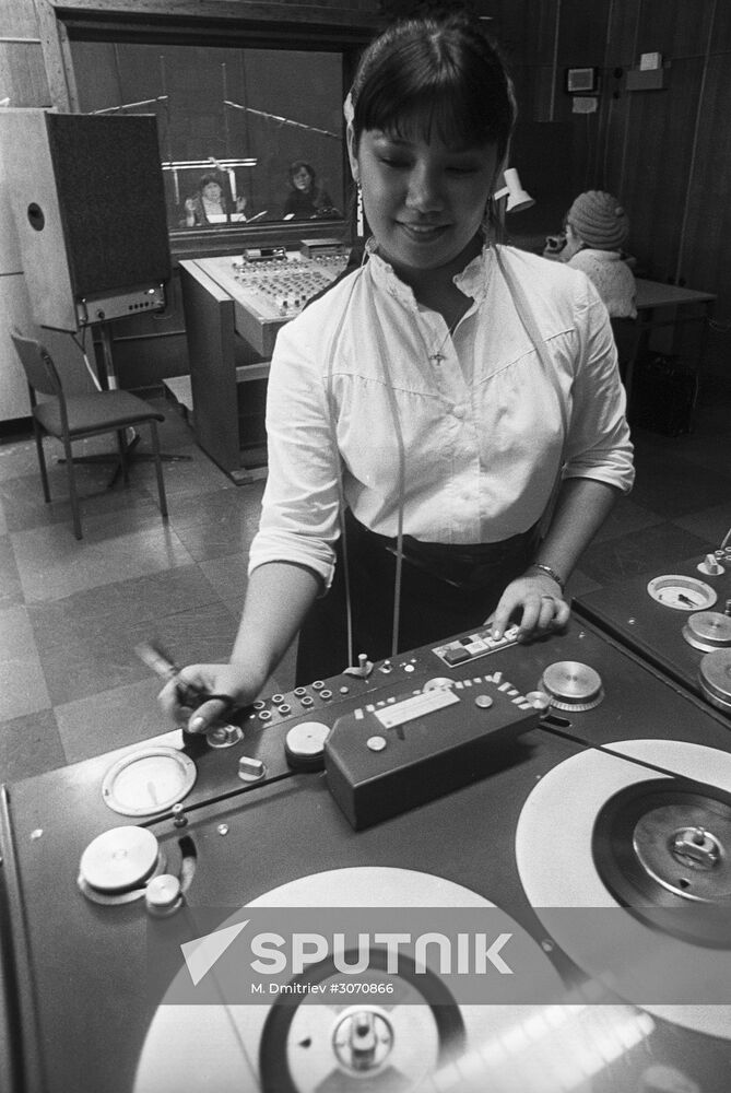 Children's magazine with records Kolobok