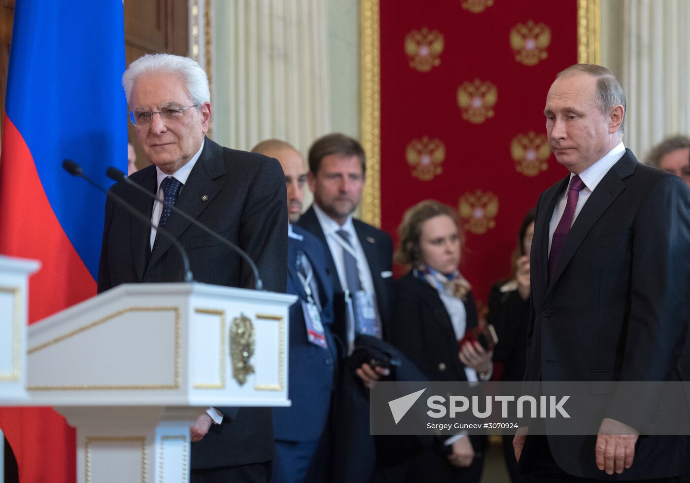 Vladimir Putin meets with Italian President Sergio Mattarella