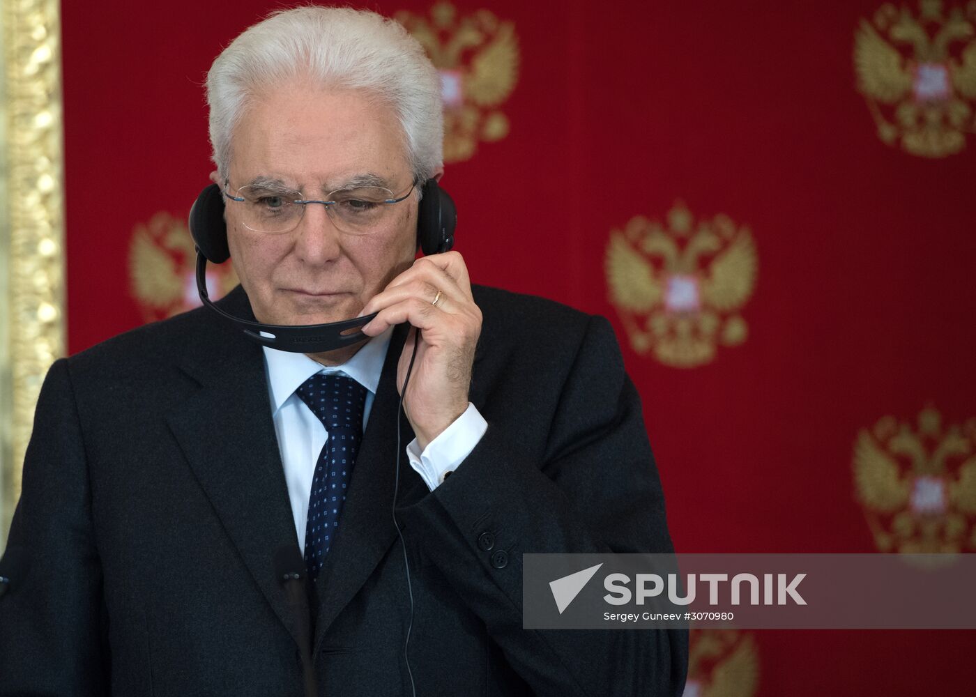 Vladimir Putin meets with Italian President Sergio Mattarella