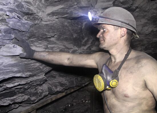 Torezantratsit mine in Donetsk Region