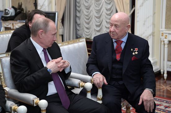 President Putin watches The Space Walker ahead of Cosmonautics Day