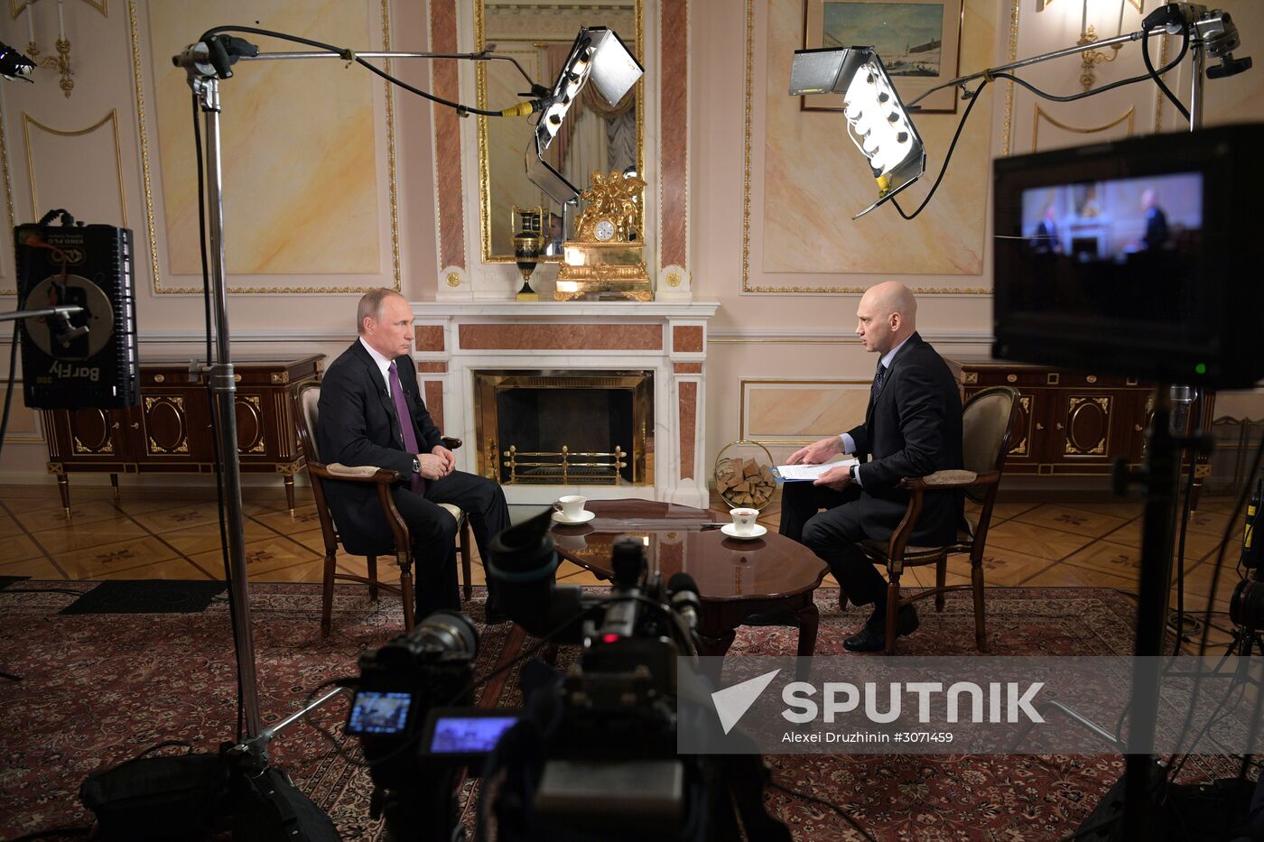 President Vladimir Putin interviewed by Mir Television and Radio Broadcasting Company