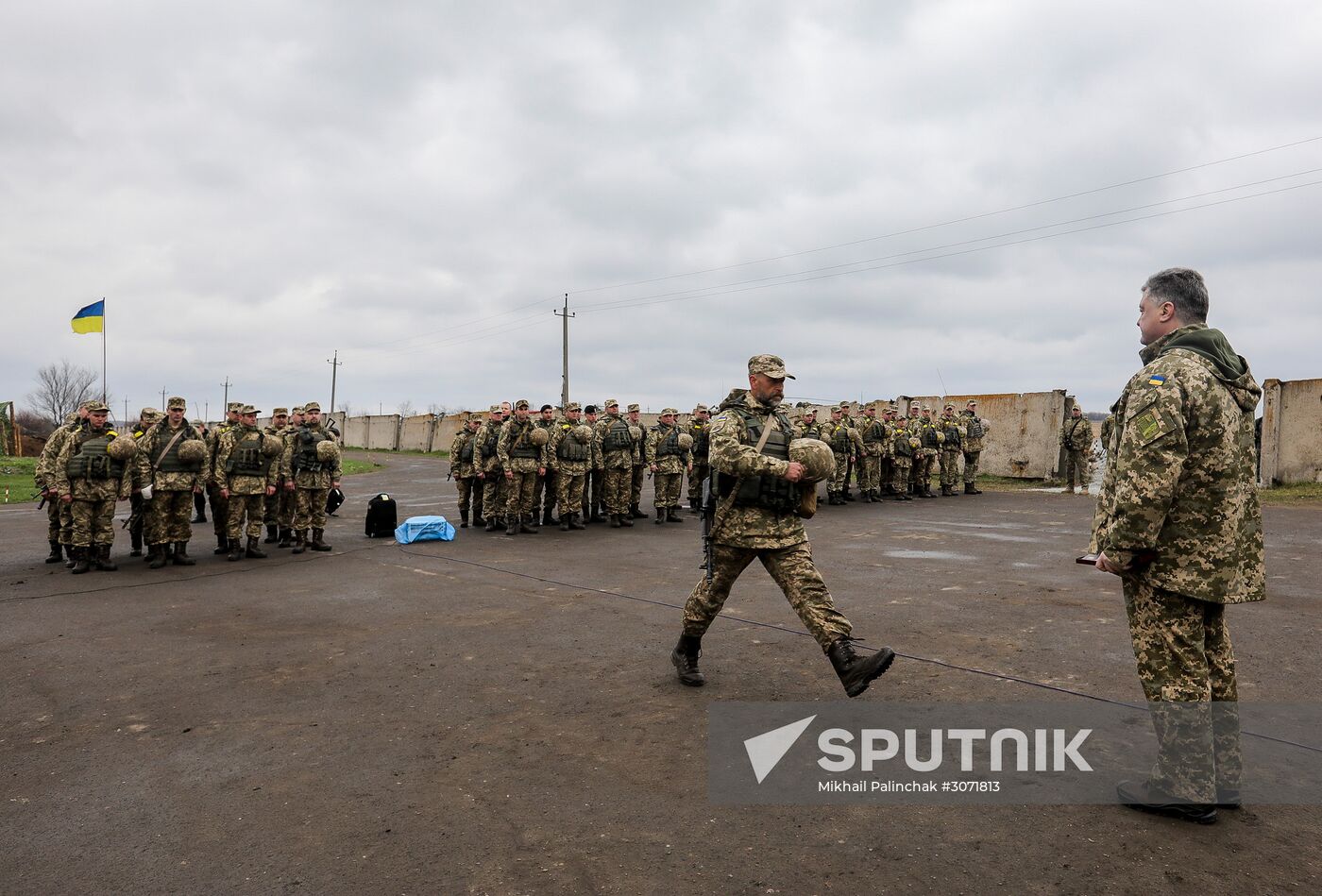 Ukrainian President Petro Poroshenko on working visit to Lugansk Region