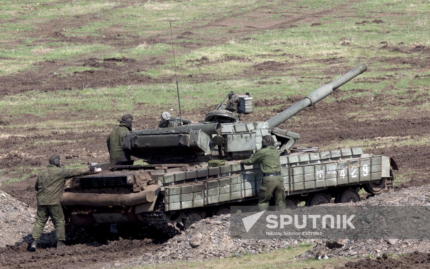 Drill of Lugansk People's Republic people's militia