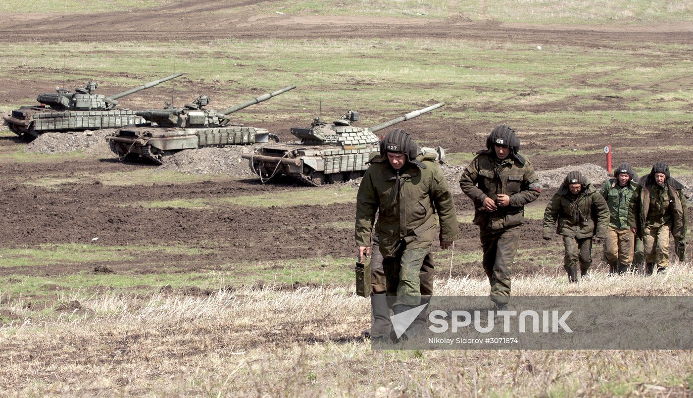 Drill of Lugansk People's Republic people's militia