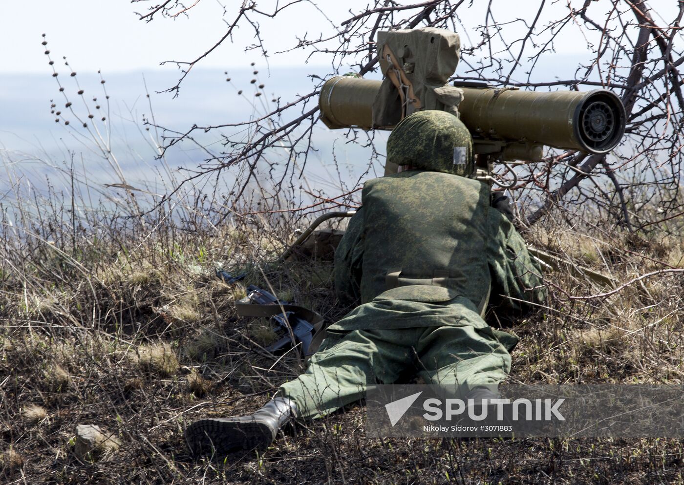 Drill of Lugansk People's Republic people's militia