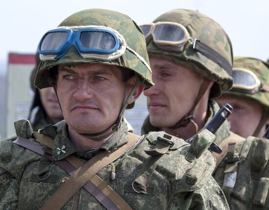 LPR People’s Militia holds military exercises