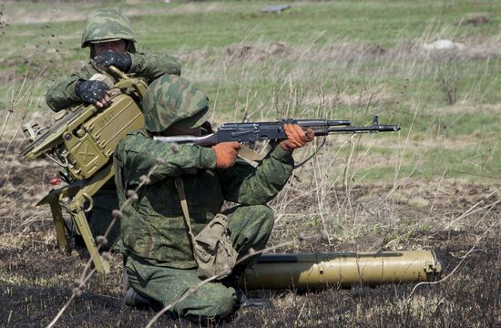 LPR People’s Militia holds military exercises