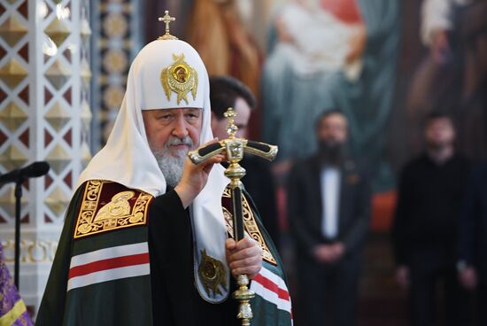 Patriarch holds service at Christ the Savior Cathedral on Maundy Thursday