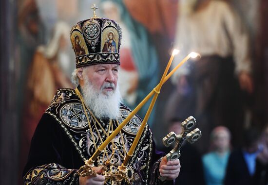 Patriarch holds service at Christ the Savior Cathedral on Maundy Thursday