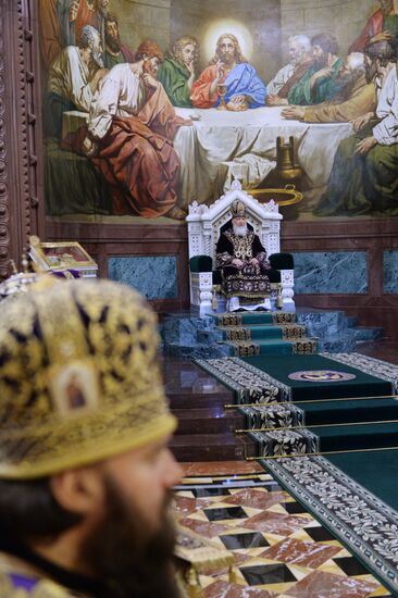 Patriarch holds service at Christ the Savior Cathedral on Maundy Thursday